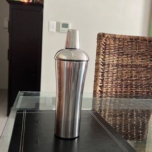 Cocktail shake